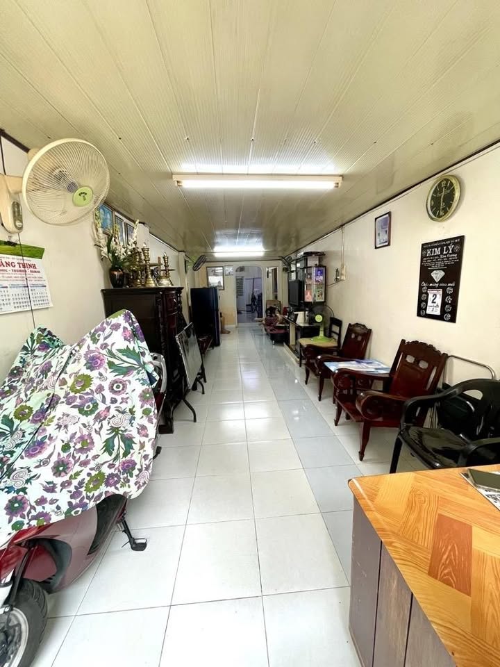 Nhà 2 tầng hẻm xe hơi Nguyên Hồng Gò Vấp 53m² giá 5.2 tỷ - Bán gấp chính chủ!