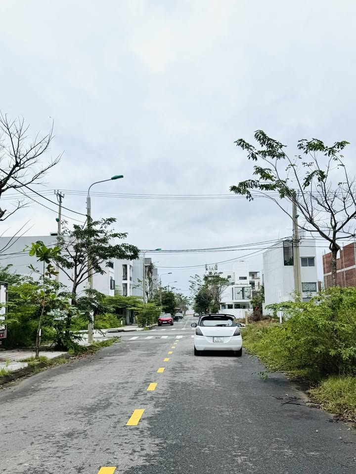 Đất nền Đặng Văn Chung, Nam Hòa Xuân 100m² giá 5.95 tỷ - Vị trí siêu đẹp, pháp lý rõ ràng!