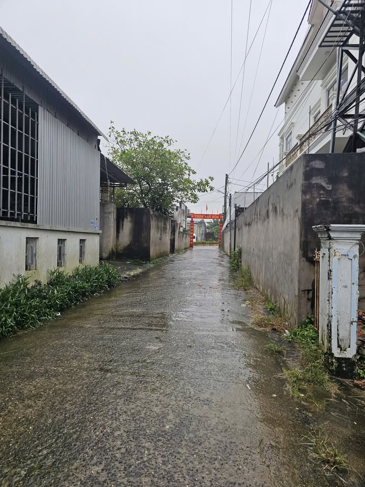 Nhà ngay trung tâm Ea Kar 138m² giá 1.8 tỷ - Tiện ích đầy đủ xung quanh!