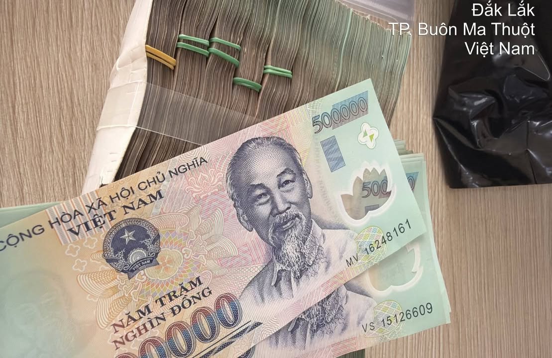 Nhà đẹp Mai Hắc Đế, Buôn Ma Thuột, 140m², giá chỉ 4.35 tỷ - Nhà mới 100%!