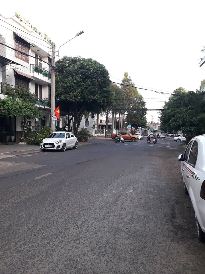 Nhà góc 2 mặt tiền Ngô Gia Tự, Tân An, 217m² giá 29 tỷ - Đầu tư sinh lời ngay!