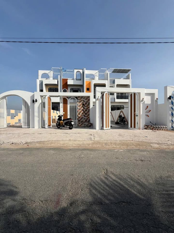 Nhà 2 tầng mặt tiền ĐT14, xã Phước Lý, Cần Giuộc - 3.65 tỷ, sẵn sàng vào ở!