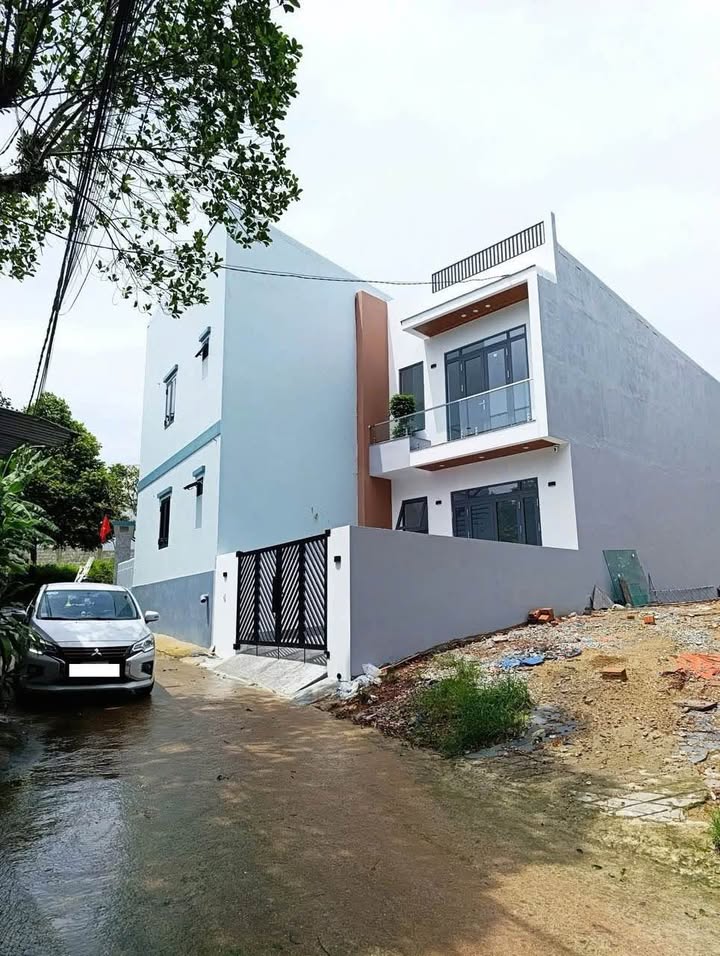 Nhà phố Vũ Ngọc Phan, Thủy Xuân, 100m² giá 2.8 tỷ - Sổ hồng chính chủ!