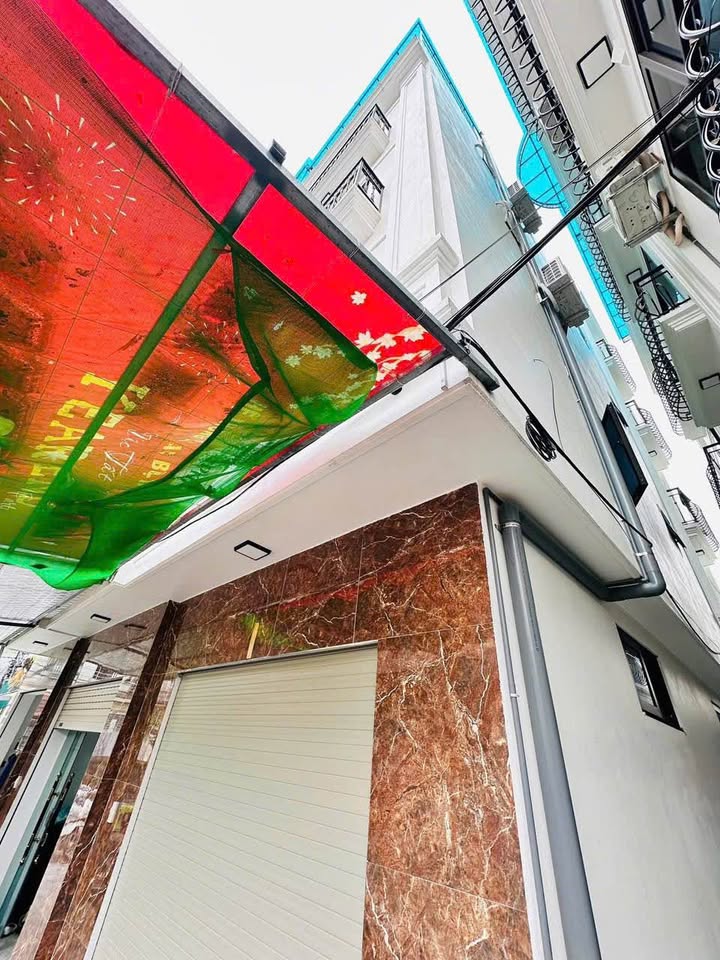 Nhà An Trai Lô Góc 33.5m² giá 6.8 tỷ - Ô tô đỗ cổng, ở ngay!