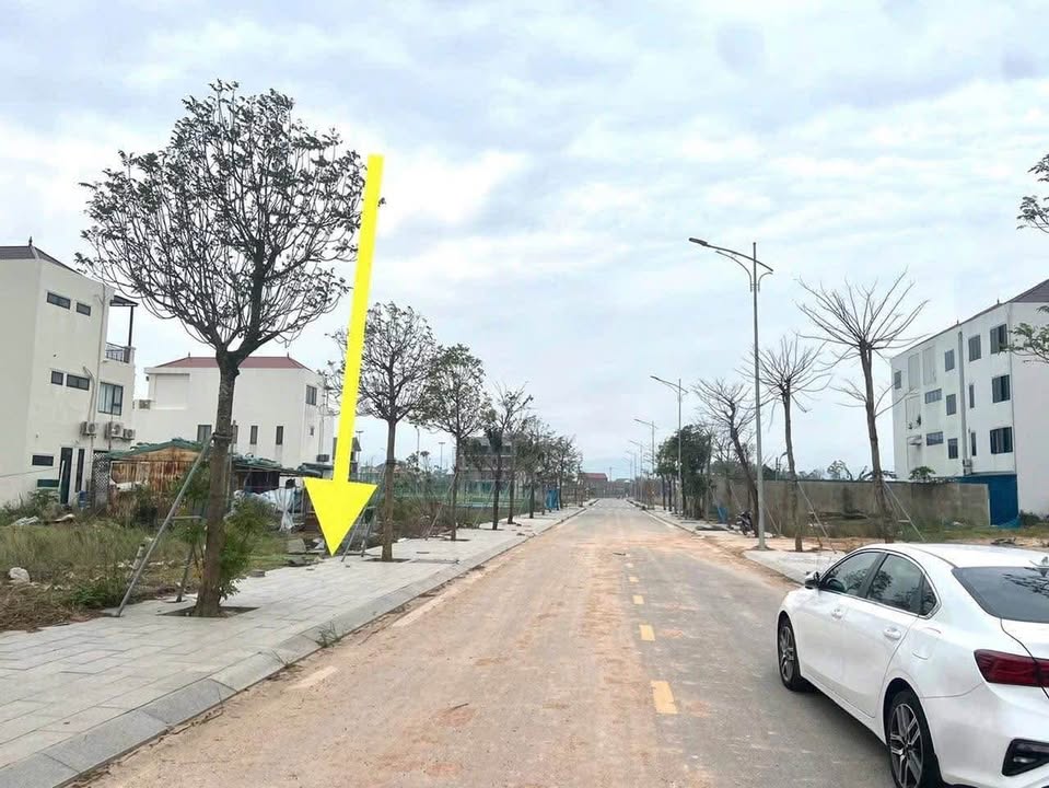 Đất nền tại đường 23/8, Đồng Hới, Quảng Bình 144m² giá 3.6 tỷ - Đầu tư sinh lời ngay!