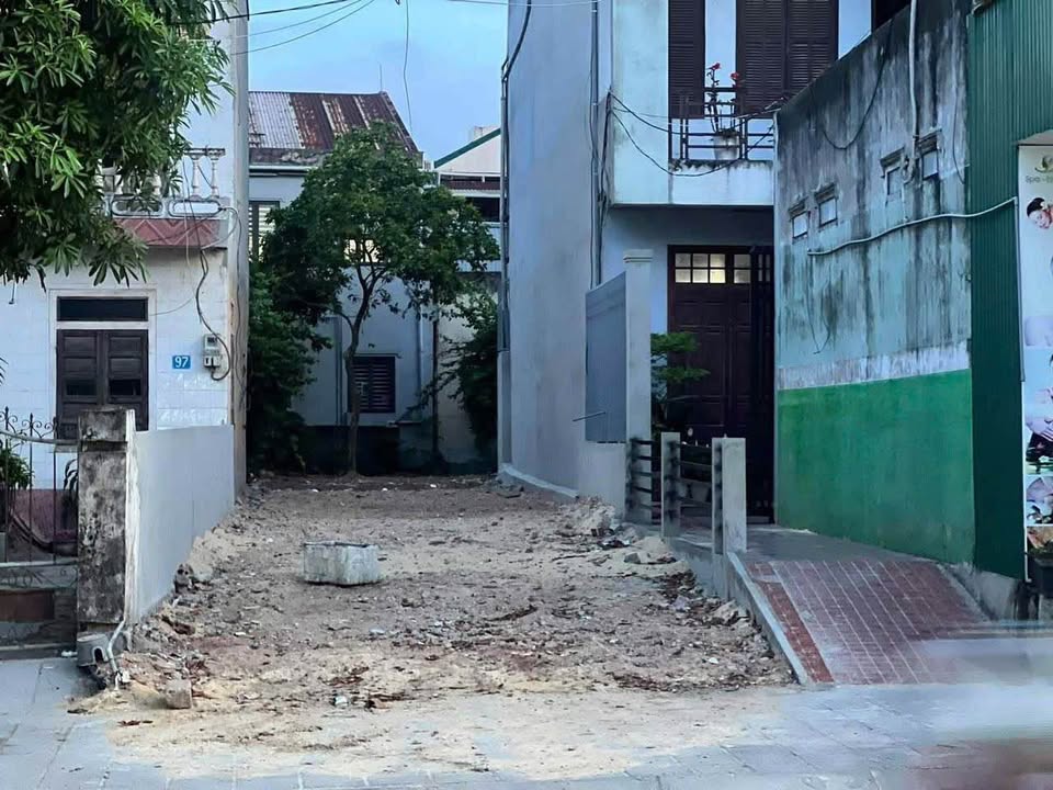 Đất mặt tiền Hoàng Diệu 203m² giá 4 tỷ - Cơ hội đầu tư hiếm có!