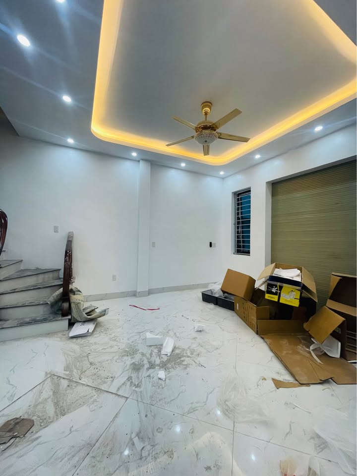 Nhà 3 tầng lô góc phường Tiền Phong - 40m² giá 1.8 tỷ - Chính chủ bán gấp!