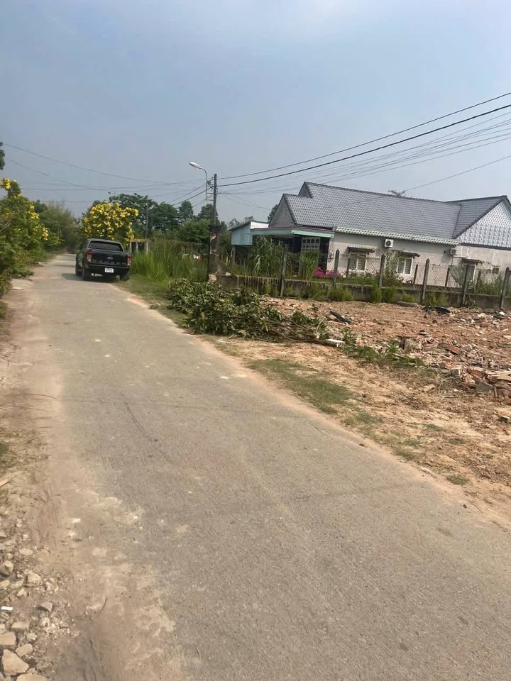 Đất thổ cư 120m² mặt tiền nhựa xã Trung Lập Hạ, Củ Chi - Giá chỉ 1.49 tỷ!