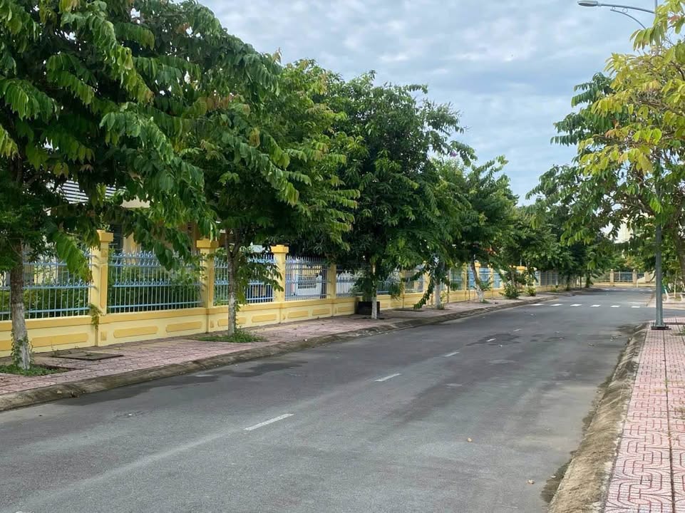 Đất nền Phường Long Châu, Vĩnh Long 82.9m² giá chỉ 2 tỷ - Cơ hội đầu tư tuyệt vời!