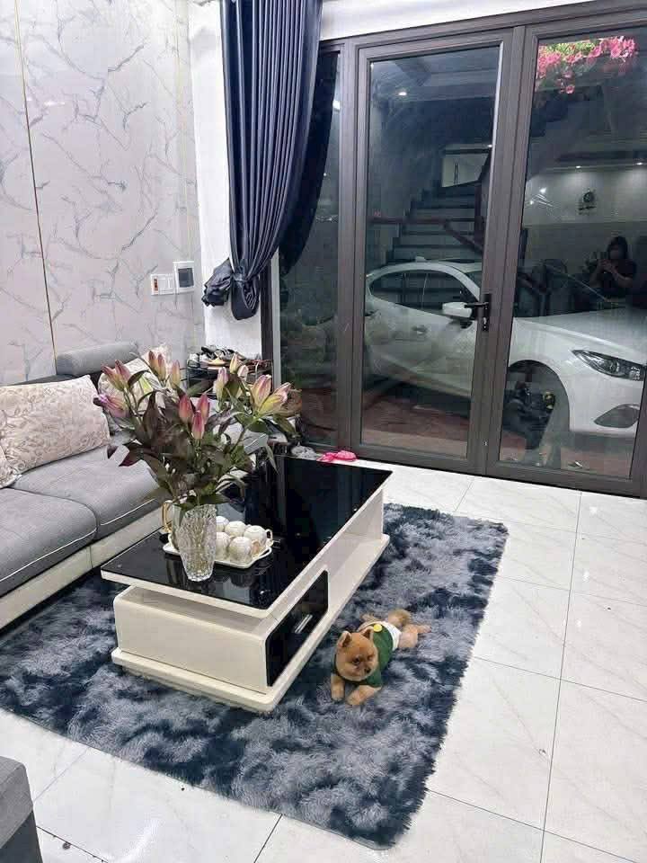 Nhà 3 tầng Hà Lầm 58,7m² giá 2.3 tỷ - Đường rộng ô tô vào tận cửa!