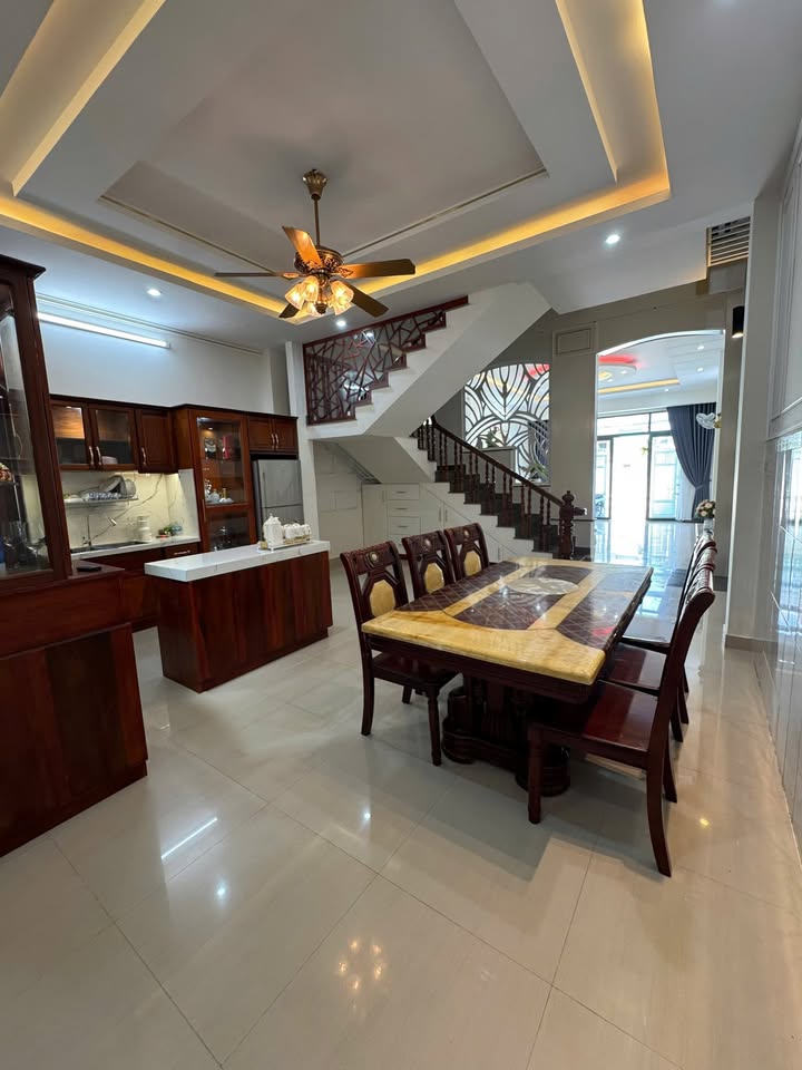 Nhà 3 tầng đường Trần Thị Tính, Nha Trang 107m² giá 9.2 tỷ - Chính chủ bán gấp!