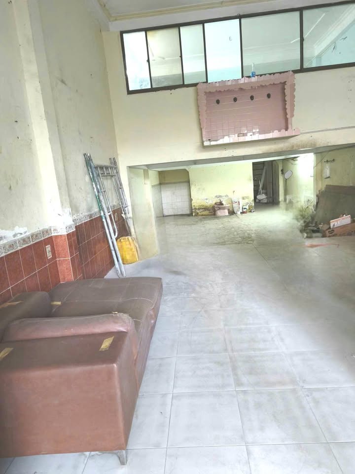 Nhà cho thuê đường Lê Đình Cẩn, Bình Tân 100m² giá 9 triệu - Phù hợp với gia đình và kinh doanh nhỏ!