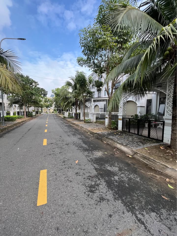 Nhà phố Trần Anh Lavilla, Tân An, 100m² giá 4.05 tỷ - An ninh, tiện ích đầy đủ!