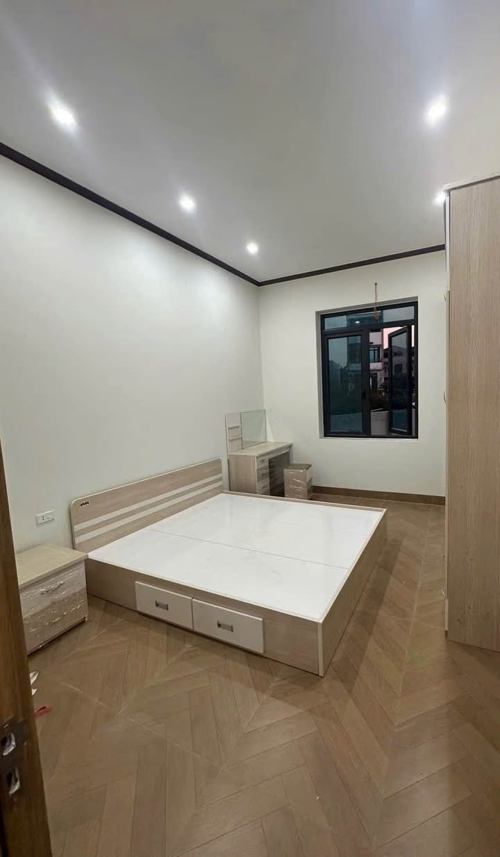 Nhà 2 tầng khu phố 9, Thanh Sơn, Uông Bí 109m² giá chỉ 2.8 tỷ - Tặng nội thất mới!