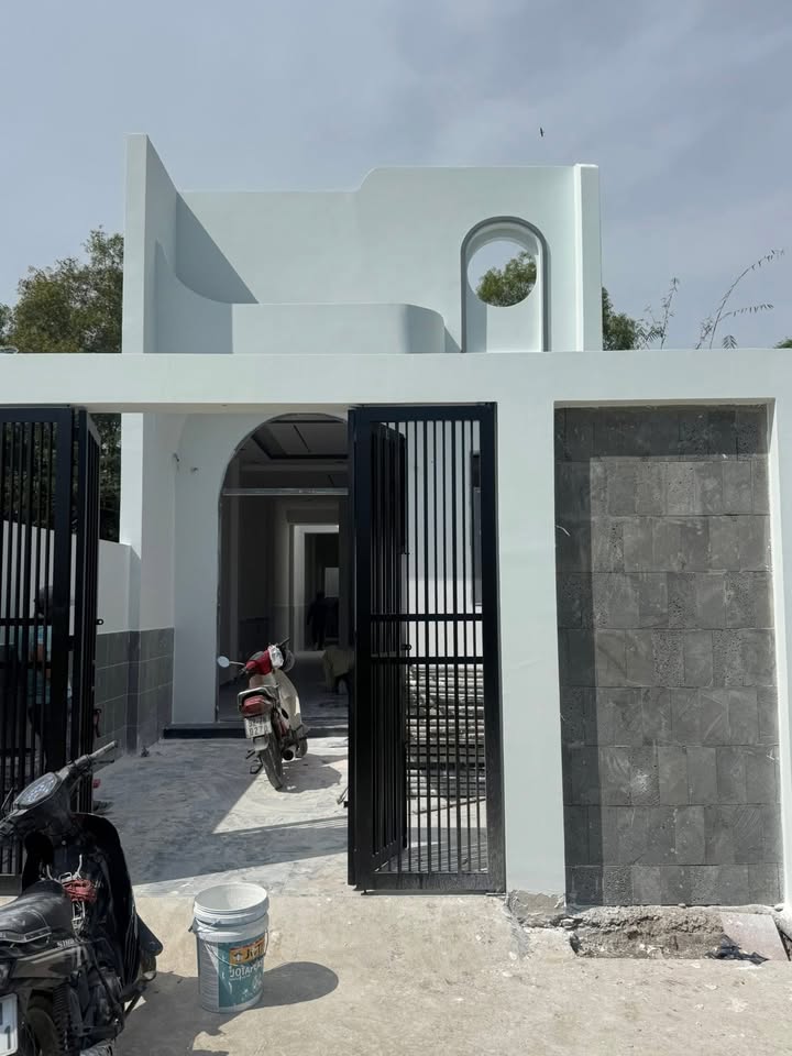 Nhà hoàn thiện 85% tại Ấp Rừng Dầu, Đức Hòa - Giá chỉ 2.1 tỷ VND!