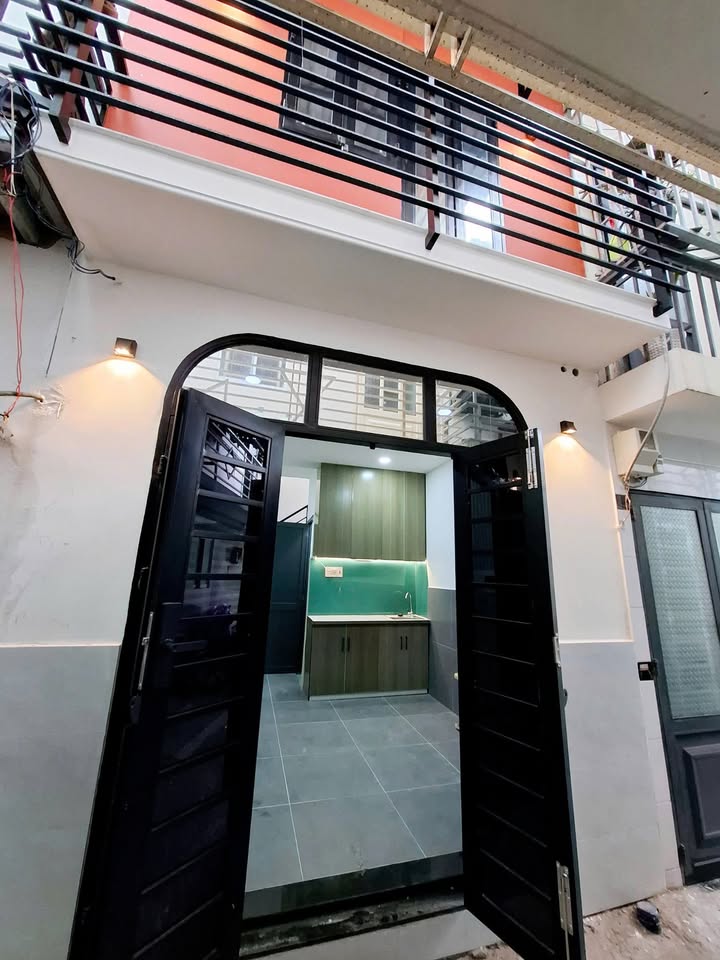 Nhà phố Thạnh Xuân 13, quận 12, 28m² giá 838 triệu - Sổ hồng đầy đủ, thương lượng tốt!
