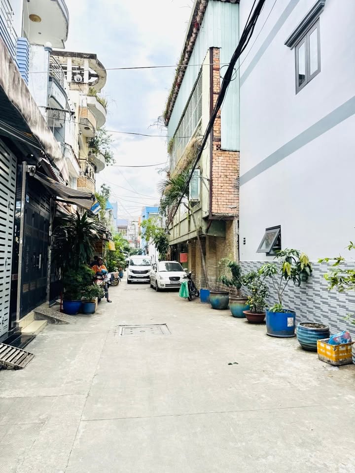 Nhà đẹp Bình Tiên, Quận 6, 20m² giá 3.5 tỷ - Sẵn sàng ở ngay!