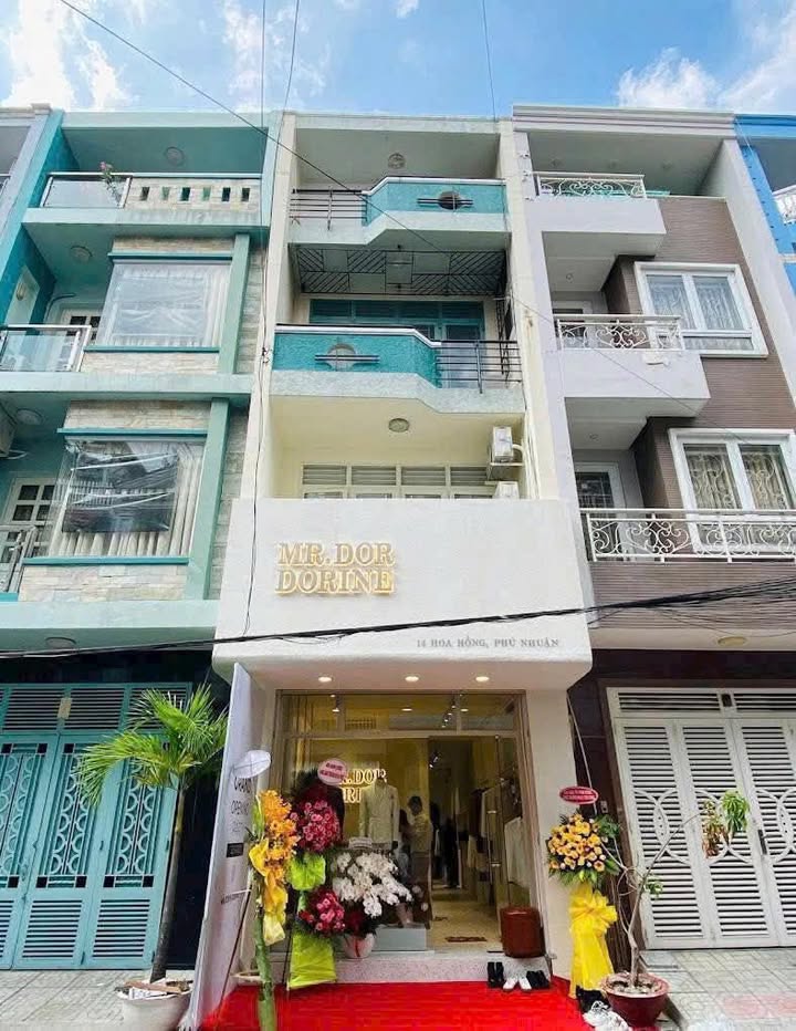 Bán Nhà Mặt Tiền Đường Hoa Hồng, Phú Nhuận - 64m² chỉ 21.5 tỷ, Hợp đồng thuê 35 triệu/tháng