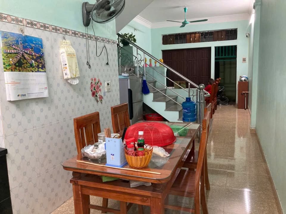 Bán nhà 2 tầng đường Phạm Thận Duật, Ninh Sơn, 73m² - Kiên cố, gần trường học!