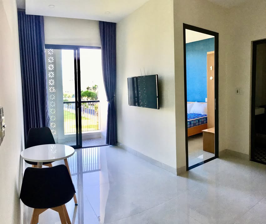 Căn hộ 1PN cho thuê tại Hải Châu 50m² giá 7.9 triệu - Ban công lớn view quảng trường