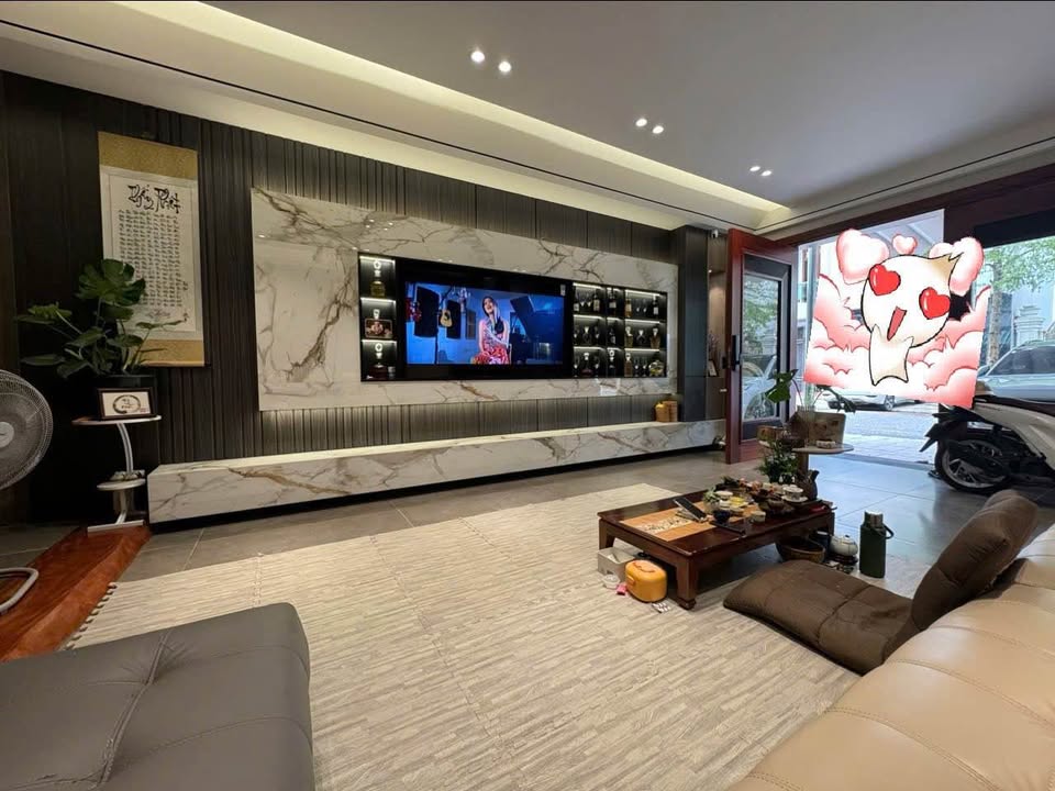 Nhà 4 tầng phường Đông Quang, 80m² giá 6.8 tỷ - Tiện ích đầy đủ, giao thông thuận lợi!