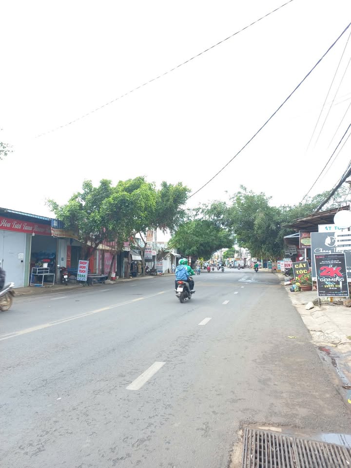 Nhà mặt tiền Y Wang, Buôn Ma Thuột 217m² giá 8.98 tỷ - Kinh doanh phát triển bền vững!