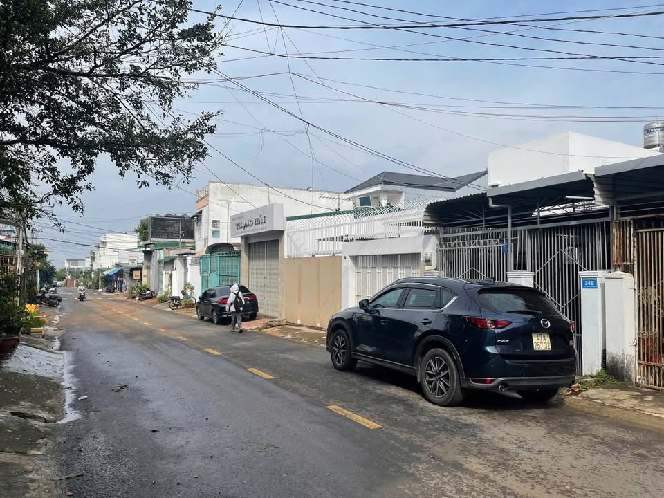 Nhà 3 mặt tiền đường An Dương Vương, Buôn Ma Thuột 87m² giá 4.5 tỷ - Cơ hội đầu tư tuyệt vời!