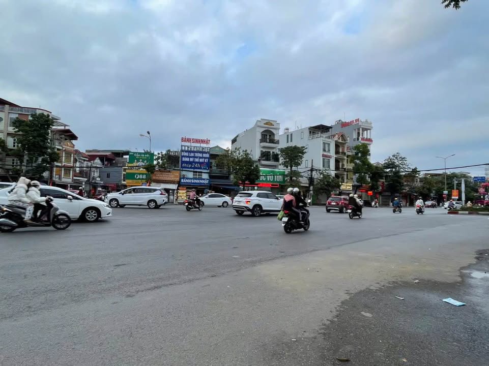 Nhà 3 tầng 47m² Đồng Tâm, Kiến An - Ô tô đỗ cửa, giá 3.3 tỷ!