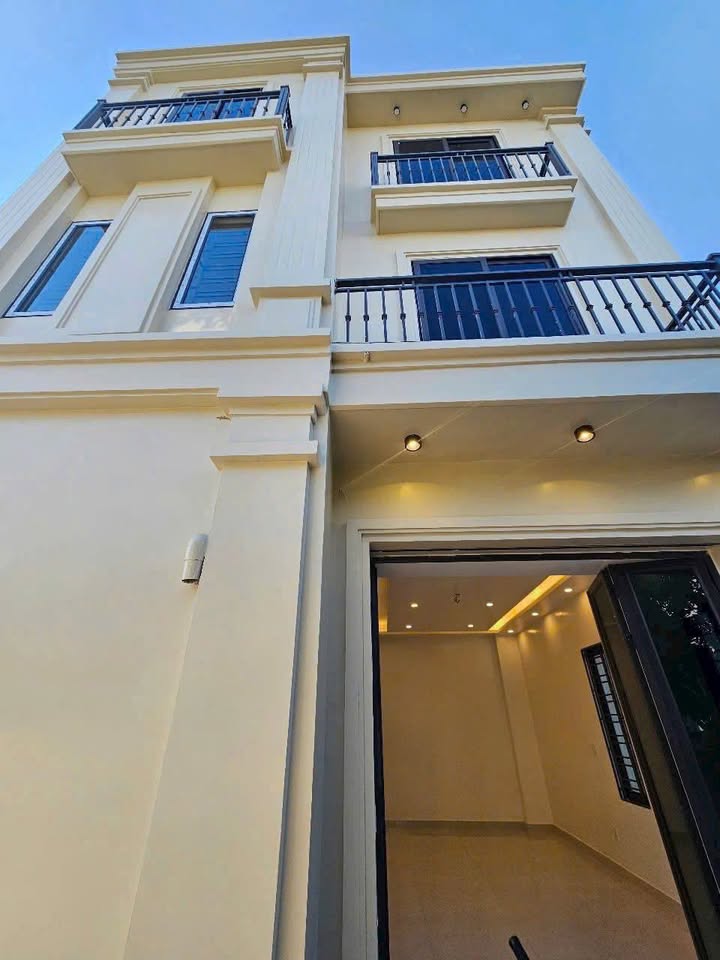 Nhà lô góc 3 tầng 47m² Phù Liễn Hải Phòng giá 2.2 tỷ - Bìa đỏ chính chủ!