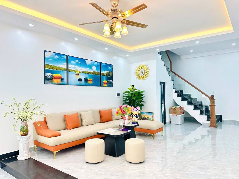 Nhà Đẹp 4 Tầng tại Chợ Đôn, Lê Chân 48.5m² giá 5.35 tỷ - Kinh doanh thuận lợi!