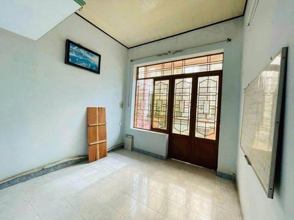 Nhà bán đường Nguyễn Bỉnh Khiêm, Vũng Tàu 72m² giá 4 tỷ - Vị trí trung tâm, gần biển!