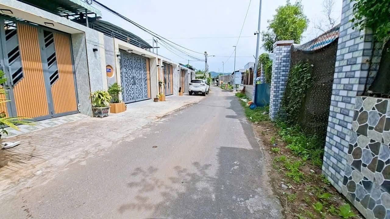 Đất mặt tiền Phước Hưng, Long Hải, 149m² giá 2.5 tỷ - Đầu tư sinh lời ngay!