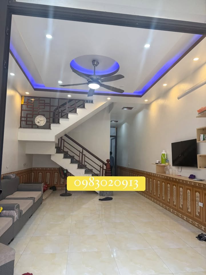 Nhà 2 tầng tại khu tái định cư Thụy Vân, Nông Trang 75m² giá 2 tỷ - Sẵn sàng ở ngay!