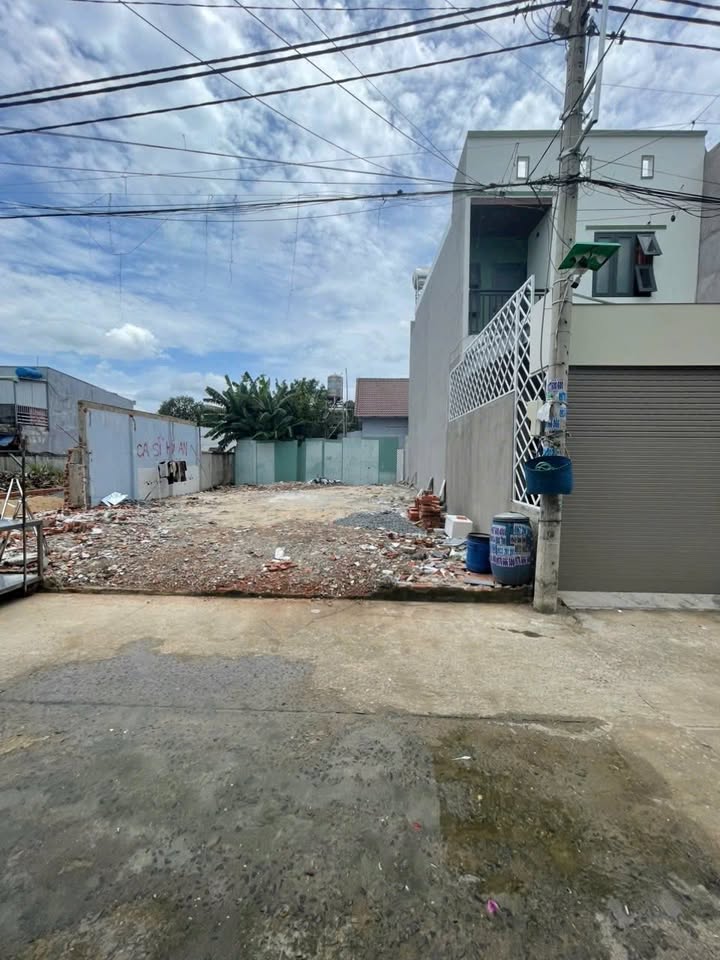 Đất nền Đông Thạnh Hóc Môn 90m² giá 3.5 tỷ - Sổ hồng cầm tay, xây dựng tự do!