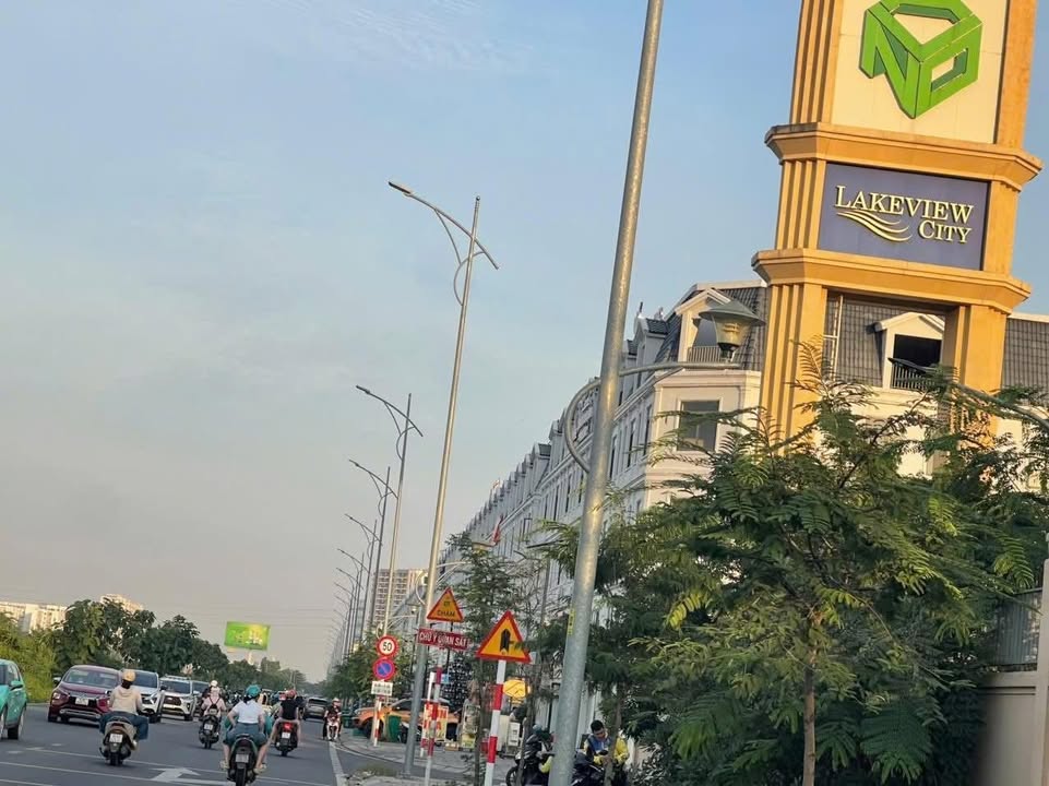 Căn hộ dịch vụ 5 tầng mặt tiền 12m tại An Phú, Quận 2 - Đầu tư sinh lời cao!