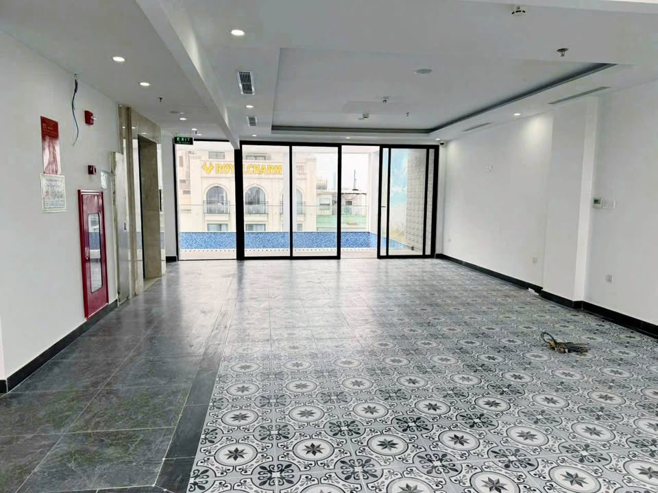 Nhà mặt tiền Nguyễn Duy Hiệu Hội An 100m² giá 25 triệu - Căn hộ 3 tầng mới tinh!