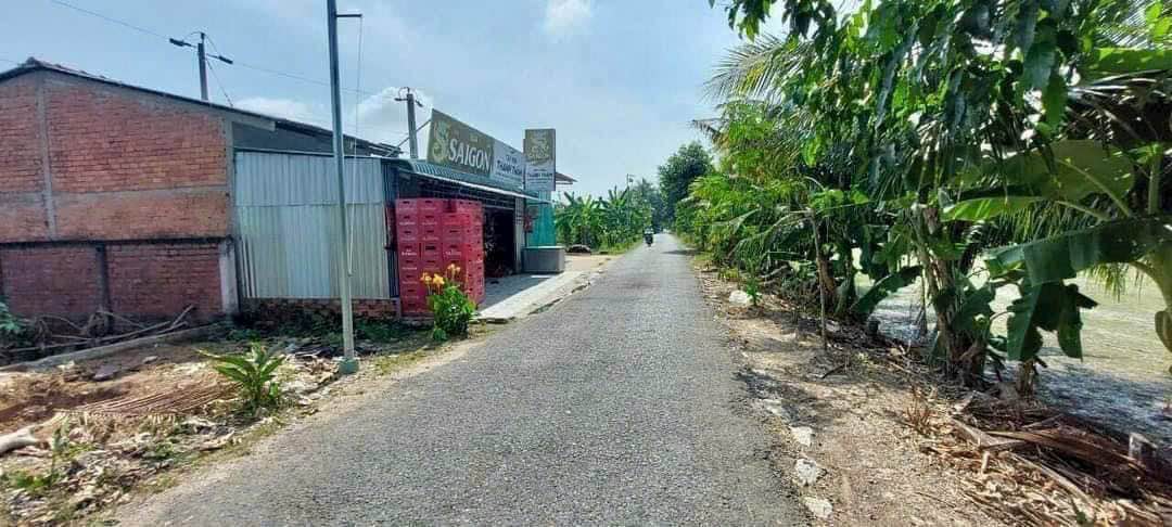 Đất thổ cư 205m² xã Cái Nhum, huyện Mang Thít, Vĩnh Long - Vị trí đẹp, giá chỉ 800 triệu!
