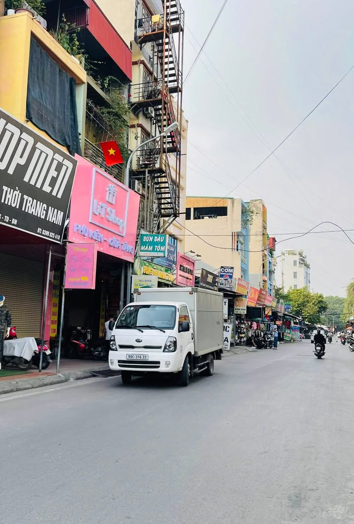 Nhà riêng 45m² tại Dương Sơn, Từ Sơn, Bắc Ninh giá 2 tỷ - Vị trí đắc địa gần Đại học Ngoại Thương!