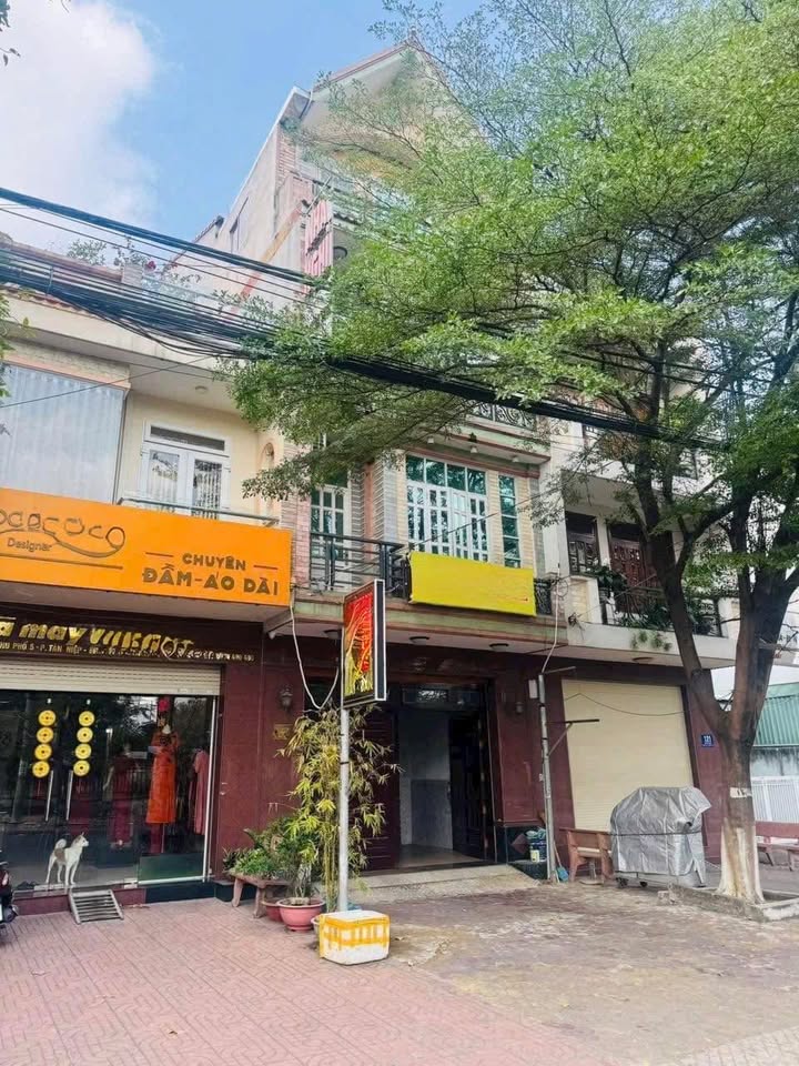 Nhà nghỉ 4 tầng Tân Hiệp, Biên Hòa 95m² giá 7 tỷ - Kinh doanh ổn định!