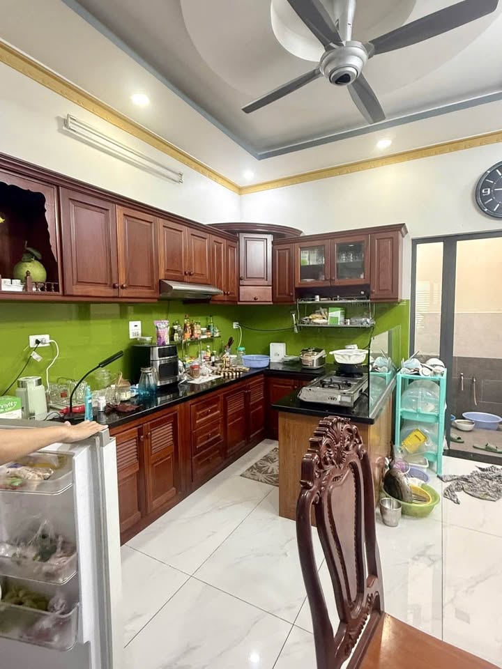 Nhà 4 tầng Ngô Thị Nhậm, Dĩ An 84m² giá 5.75 tỷ - Sẵn sàng vào ở ngay!