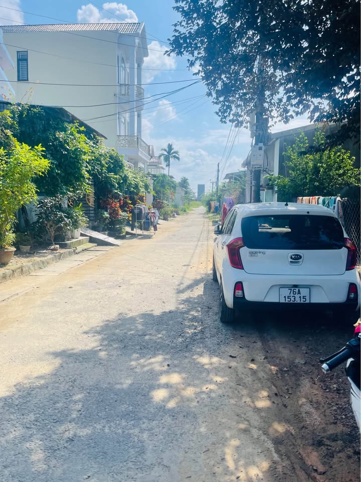 Nhà cấp 4 tại Bình Thạnh, Quảng Ngãi 100m² giá 900 triệu - Tiện nghi đầy đủ, sẵn sàng vào ở!