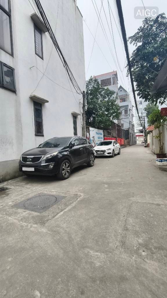 Nhà phố Tân Mai 40m² giá 9 tỷ - Kinh doanh hiệu quả, ô tô vào nhà!