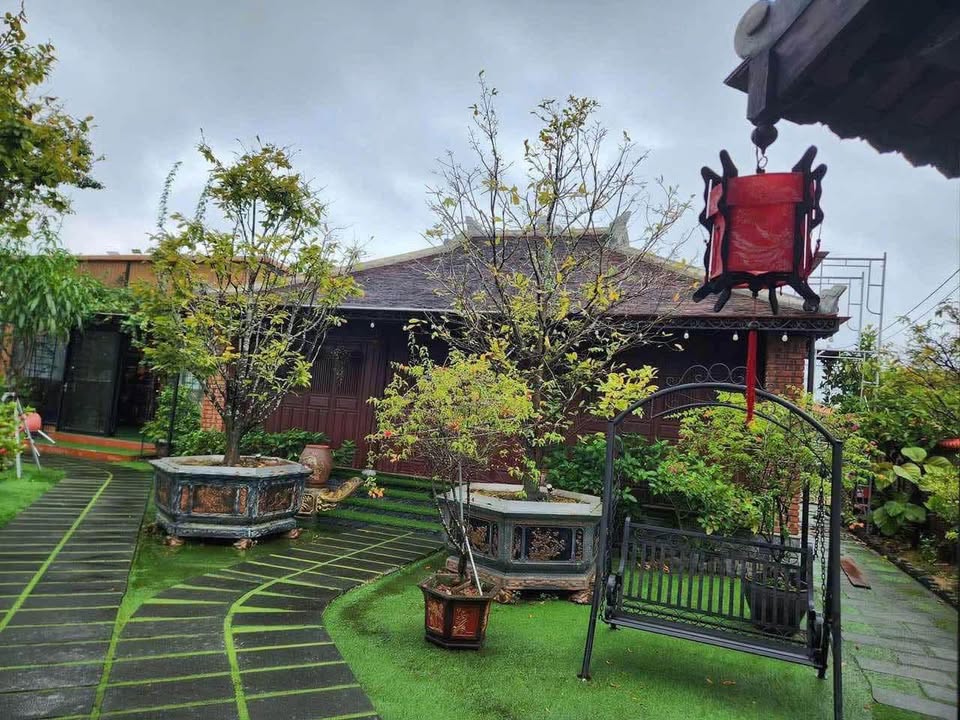 Nhà rường gỗ lô góc 464m² tại Thủy Dương giá 20 tỷ - Kinh doanh hoặc nghỉ dưỡng lý tưởng!