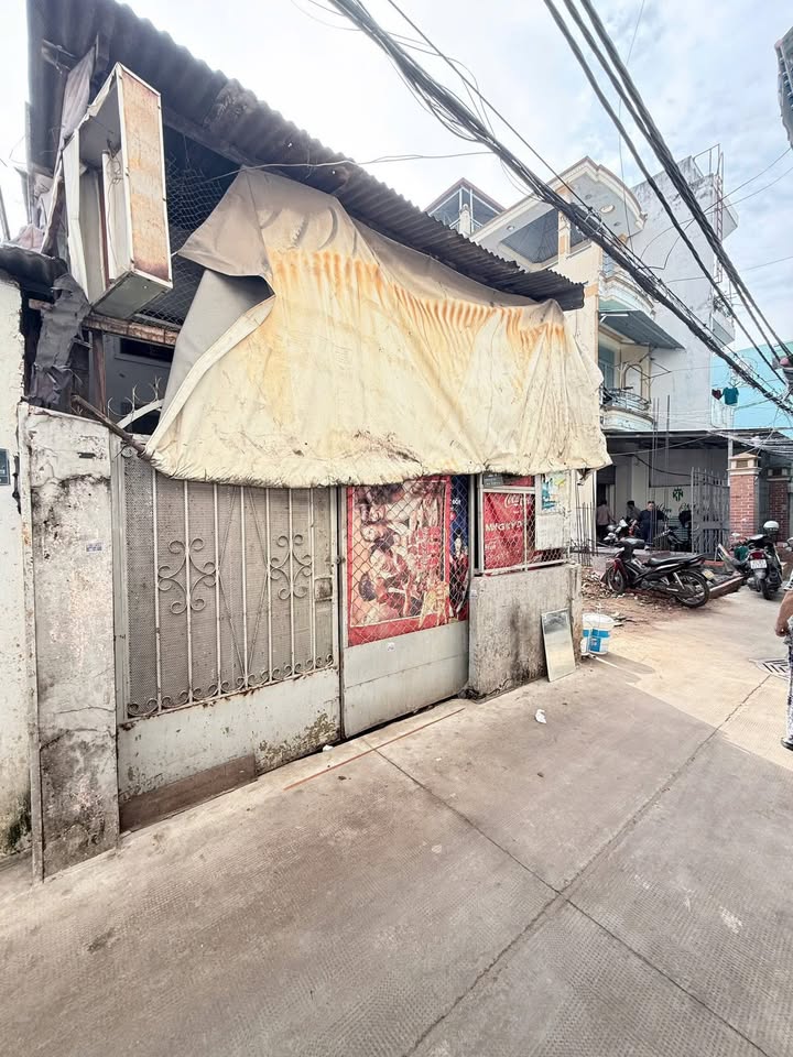 Nhà riêng 5 tầng mặt tiền Hà Bá Tường, quận Tân Bình 60m² giá 6.9 tỷ - Dân trí cao, tiện ích đầy đủ!