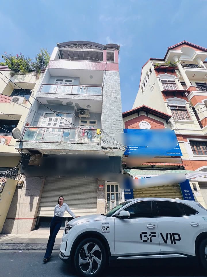 Nhà mặt tiền Bàu Cát, Tân Bình, 70m² giá 12 tỷ - Ô tô vào tận nhà!