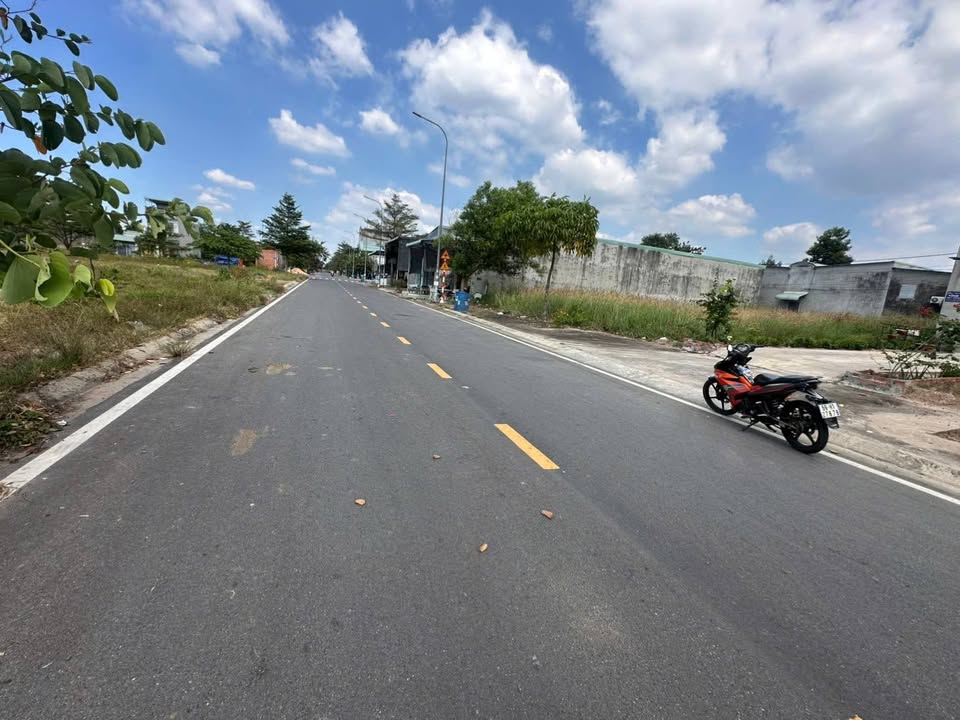 Đất nền Vĩnh Tân 135m² giá 1.9 tỷ - Vị trí kinh doanh lý tưởng!