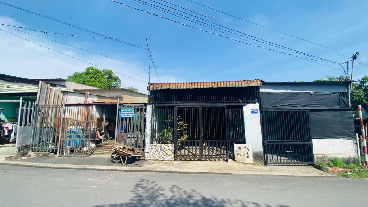 Nhà cấp 4 tại Tân Đông Hiệp, Dĩ An 110m² giá 2.95 tỷ - Tiện ích đầy đủ, giao thông thuận lợi!