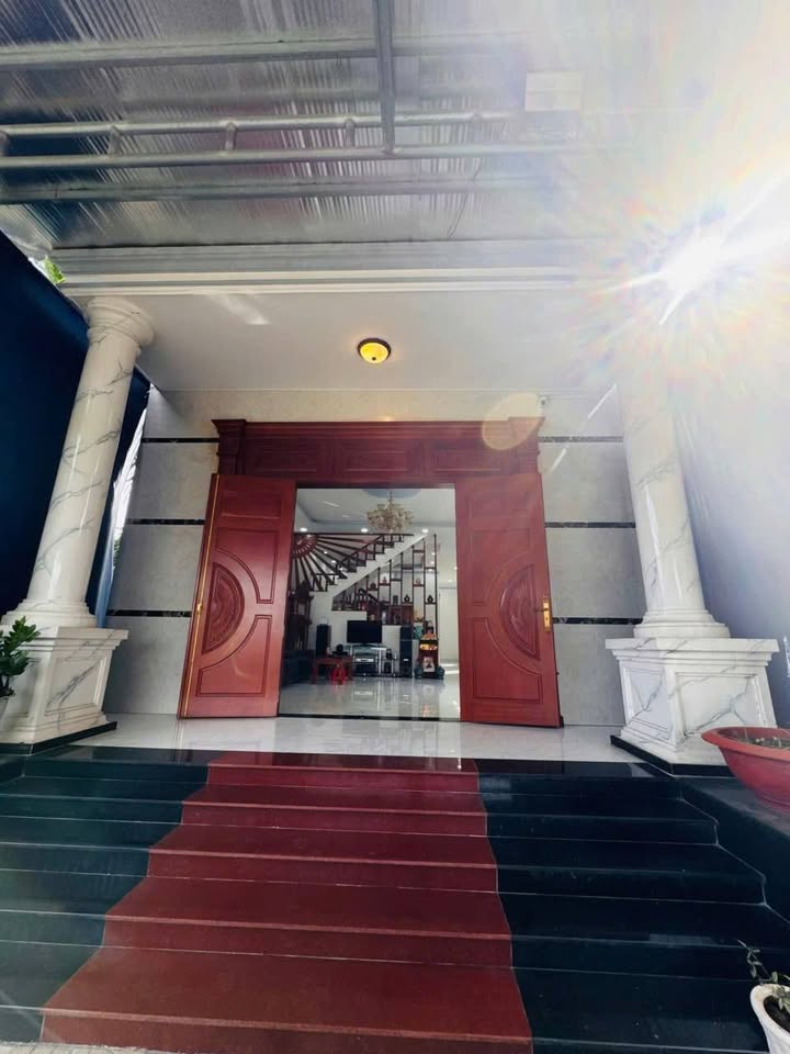 Nhà đẹp tại Lai Uyên, Bàu Bàng 1372m² giá 4.6 tỷ - Nở hậu 10m, tiện nghi đầy đủ!