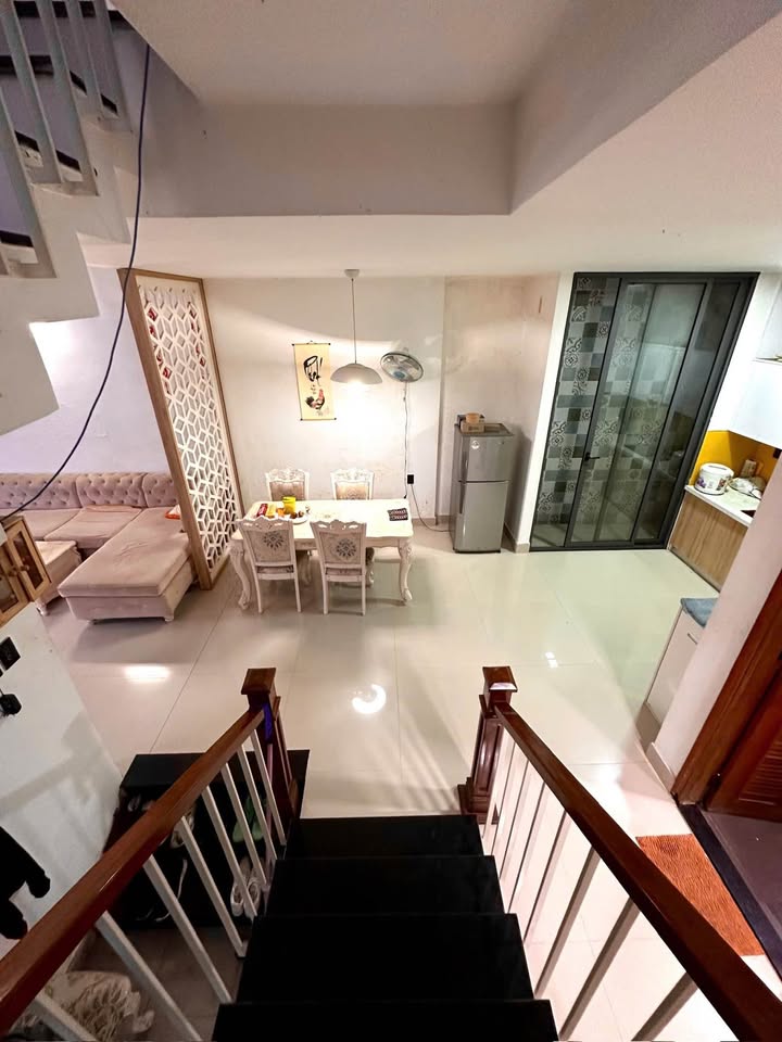 Nhà 3 tầng mặt tiền Phùng Chí Kiên, An Cựu, Huế 102m² giá 6 tỷ - Vị trí đắc địa, không thể bỏ lỡ!