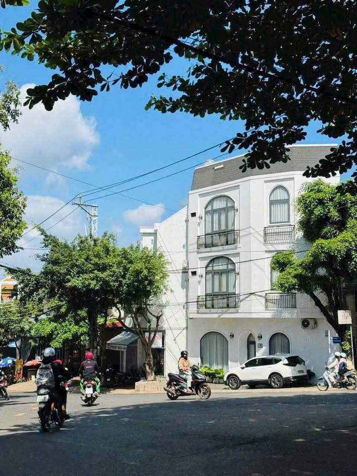 Nhà mặt tiền kinh doanh góc Phạm Ngũ Lão - Nguyễn Thị Minh Khai 140m² giá 6.68 tỷ - Cơ hội đầu tư tuyệt vời!